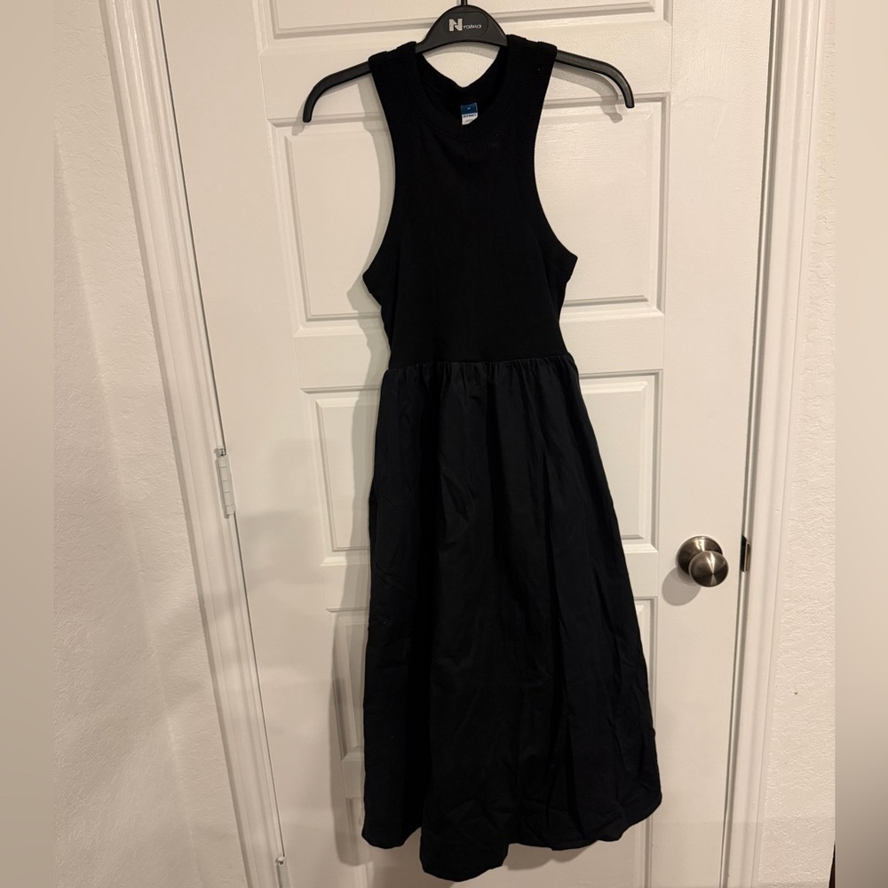 Old Navy Black Racerback Midi Dress